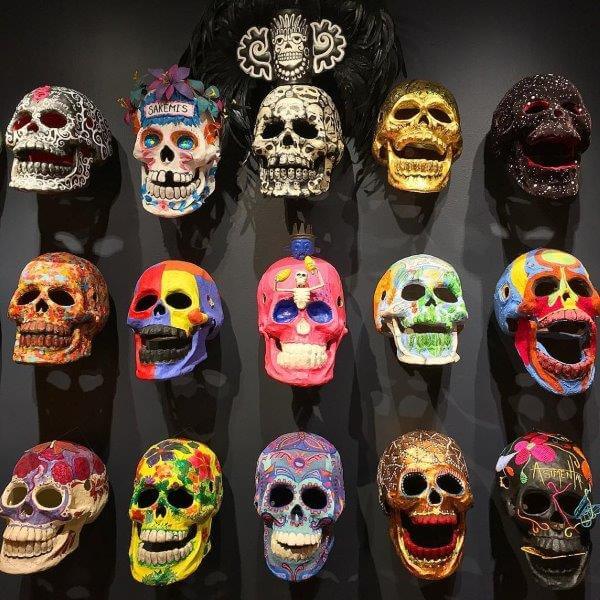 メキシコの死者の日祭りを紹介。【花とお墓、骸骨の秘密】おすすめ