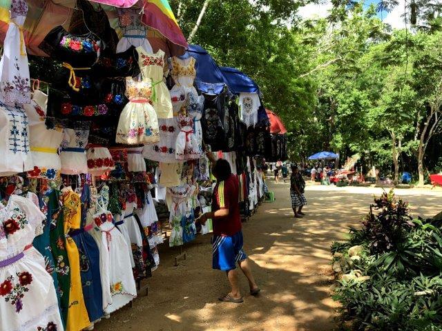 チチェンイッツァ遺跡お土産や2