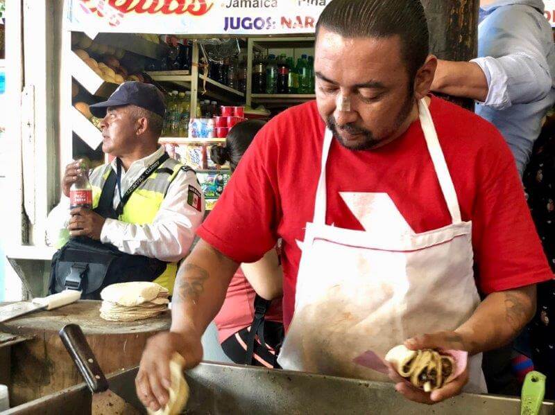 パツクアロのタコス屋台