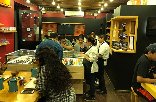 Que Bo!のチョコレートお店の中