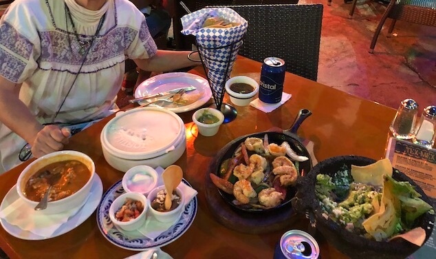 カンクンのメキシコ料理レストランMEXTREME10